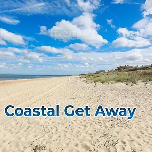  Villa Coastal Getaway At Ocean View